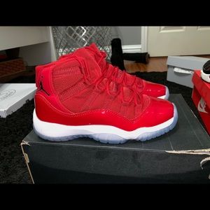 SOLD Jordan 11 Retro “Win like 96”